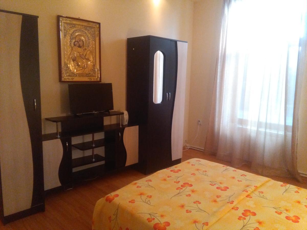 Casa Ovi Si Simo 호텔 Haţeg 외부 사진