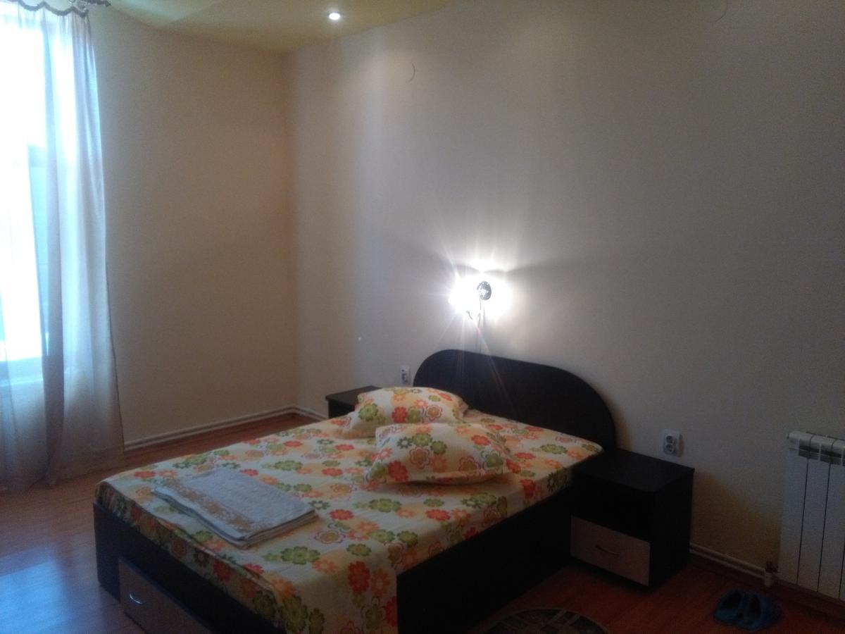 Casa Ovi Si Simo 호텔 Haţeg 외부 사진