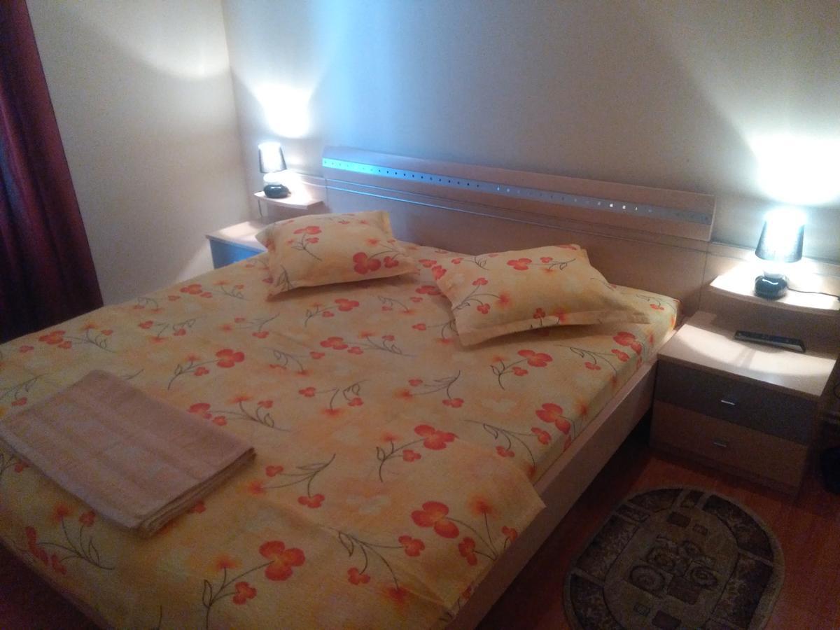 Casa Ovi Si Simo 호텔 Haţeg 외부 사진