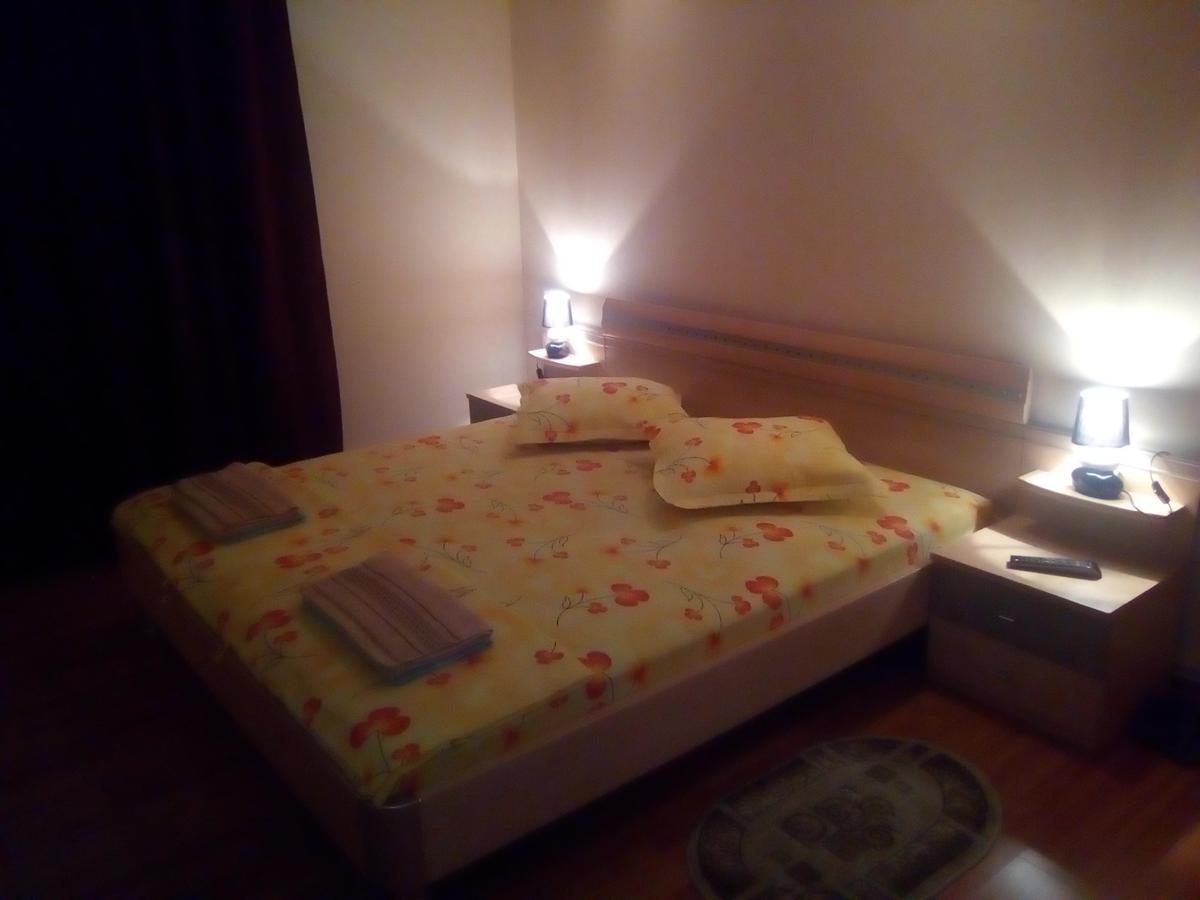 Casa Ovi Si Simo 호텔 Haţeg 외부 사진