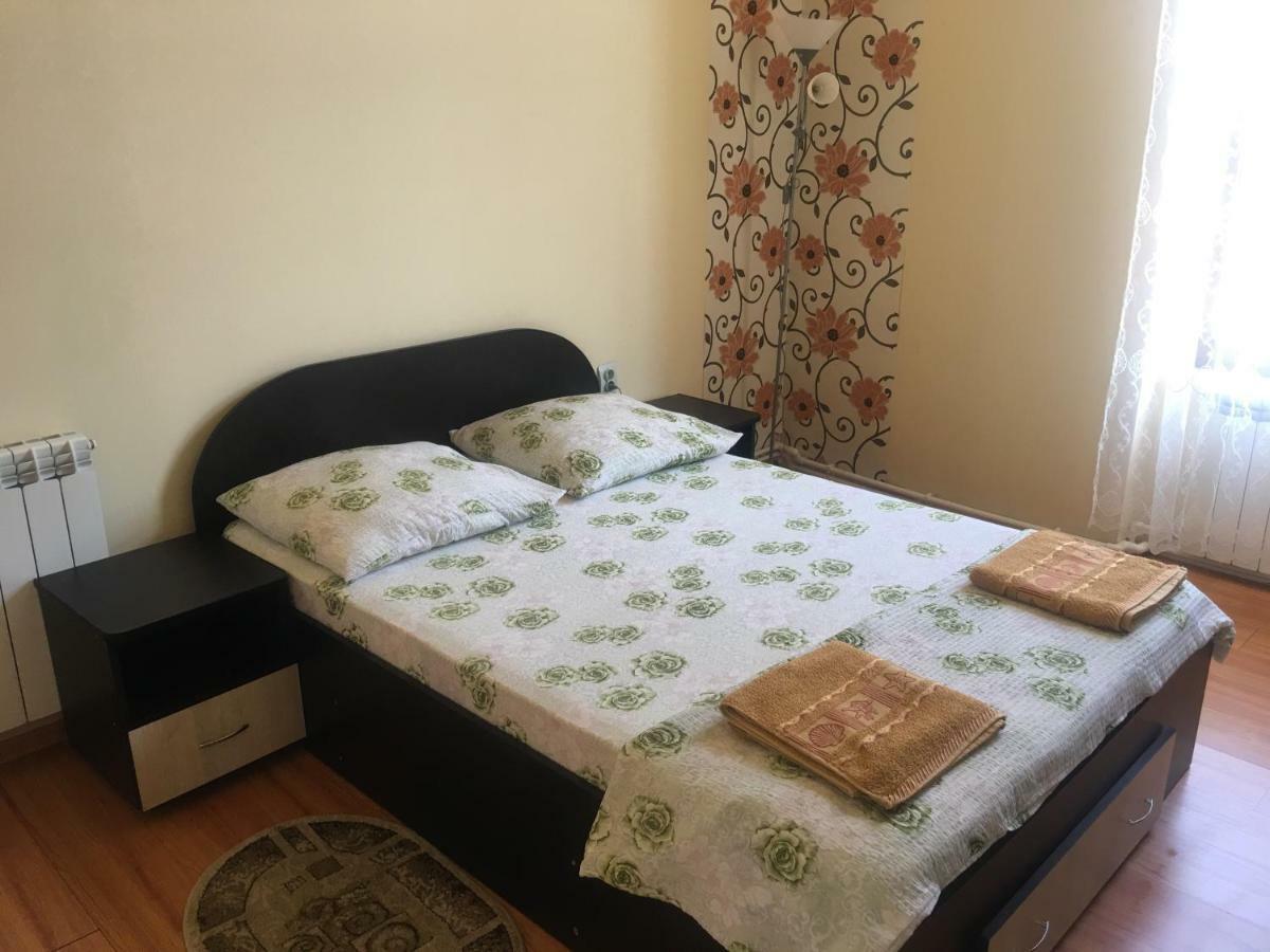Casa Ovi Si Simo 호텔 Haţeg 외부 사진